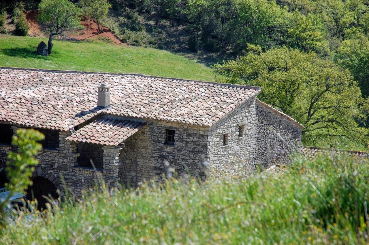 Le Domaine Du Castellas Sivergues 外观 照片