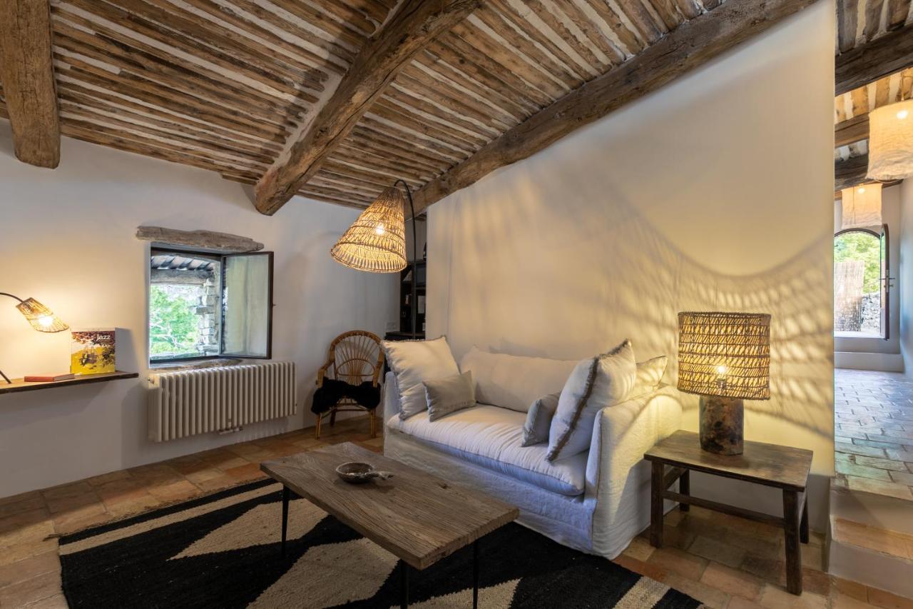 Le Domaine Du Castellas Sivergues 外观 照片
