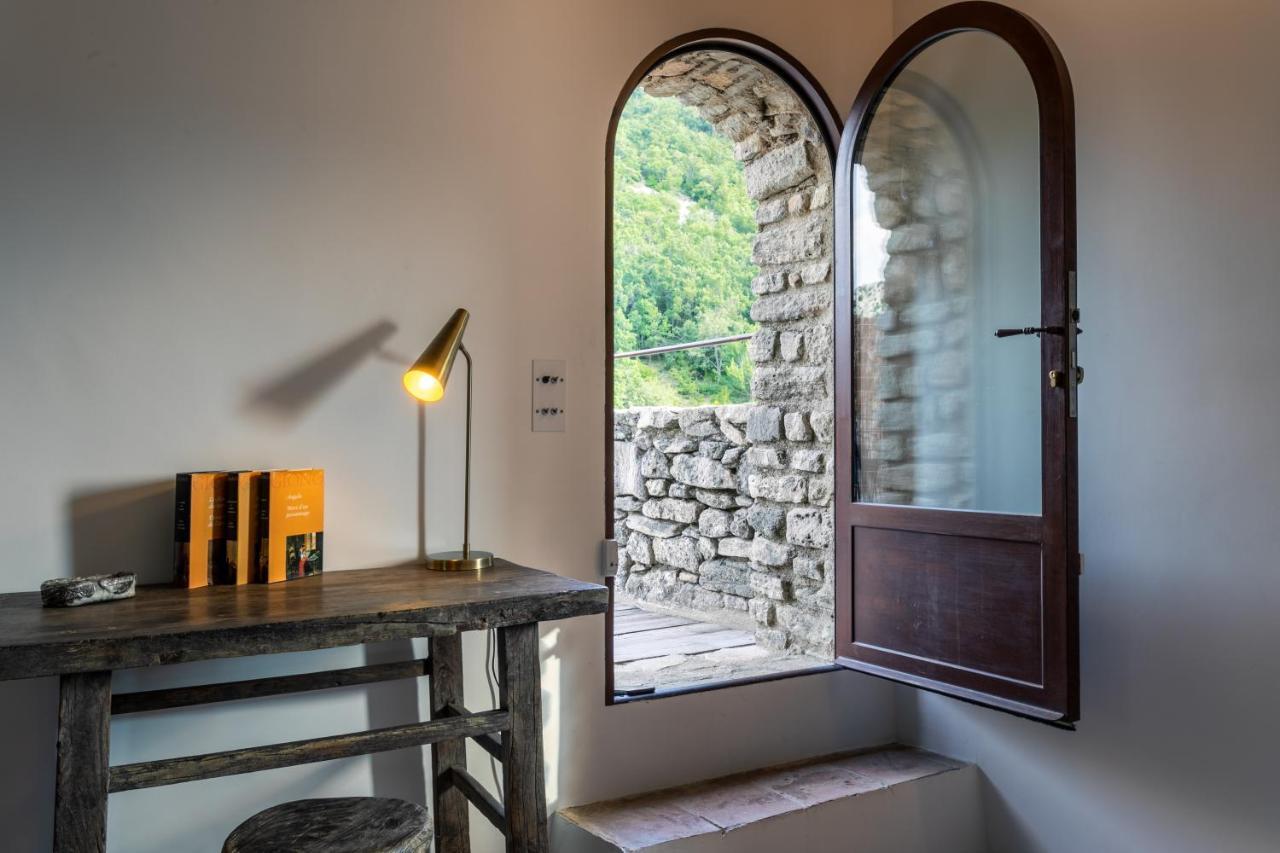 Le Domaine Du Castellas Sivergues 外观 照片