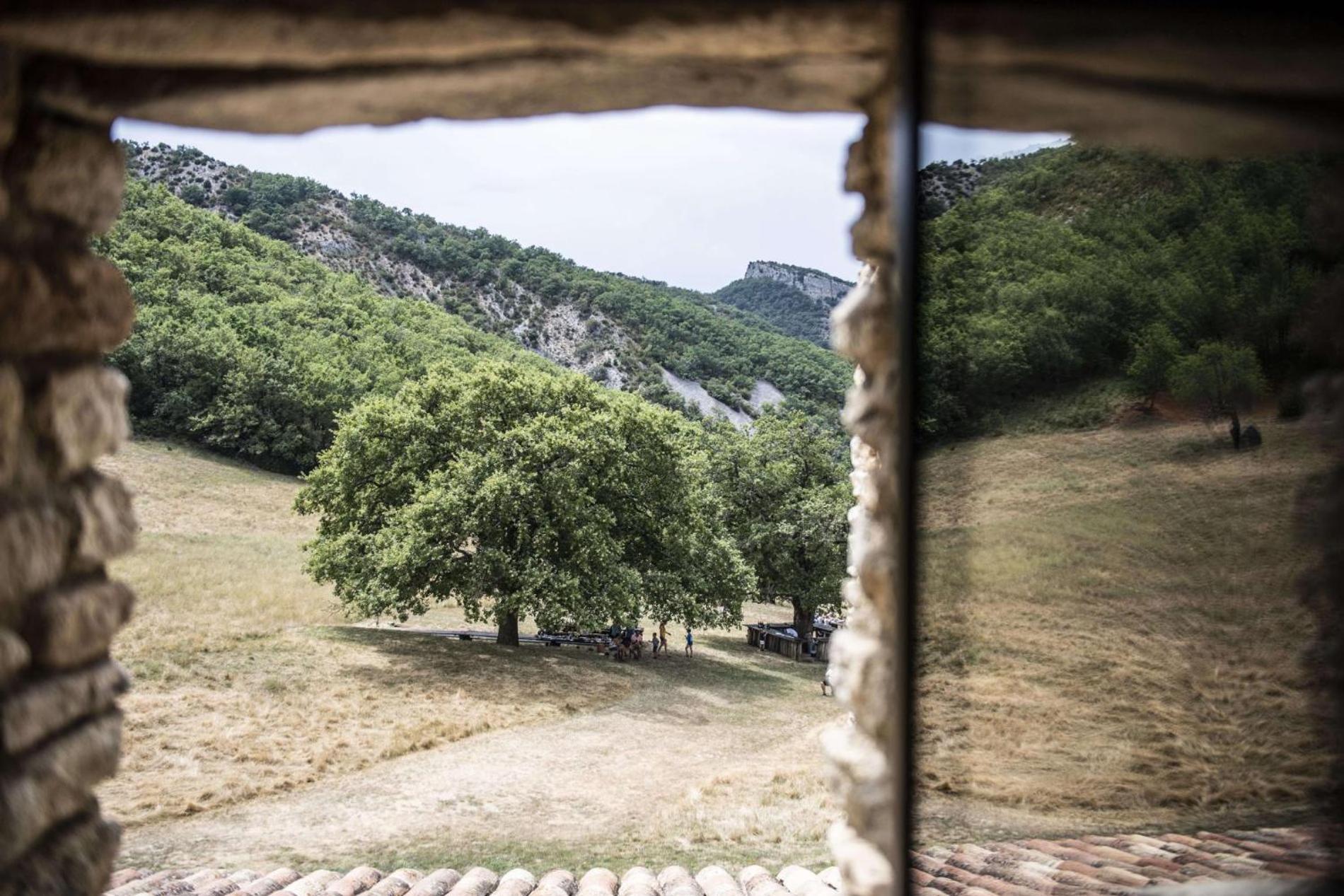 Le Domaine Du Castellas Sivergues 外观 照片