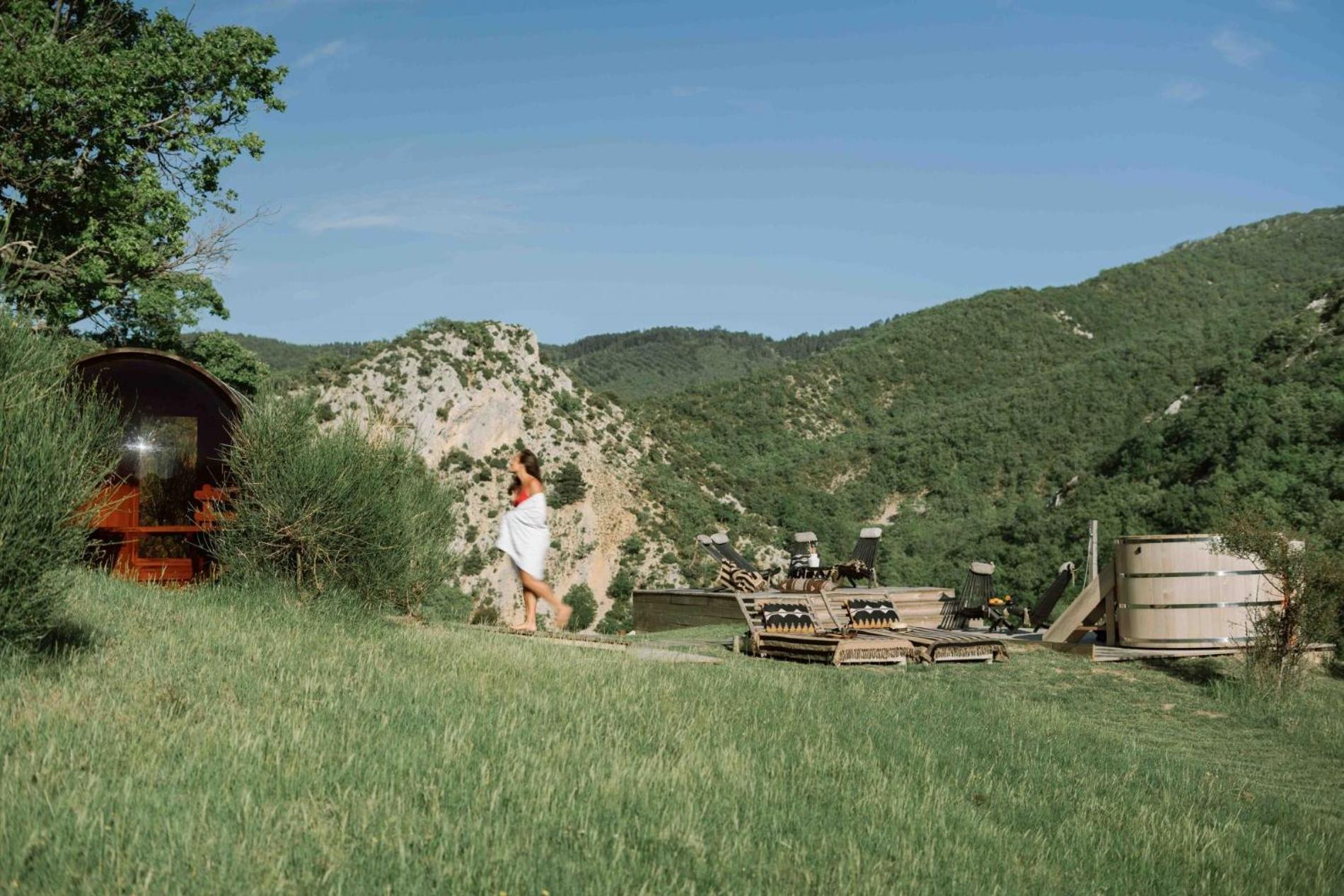 Le Domaine Du Castellas Sivergues 外观 照片
