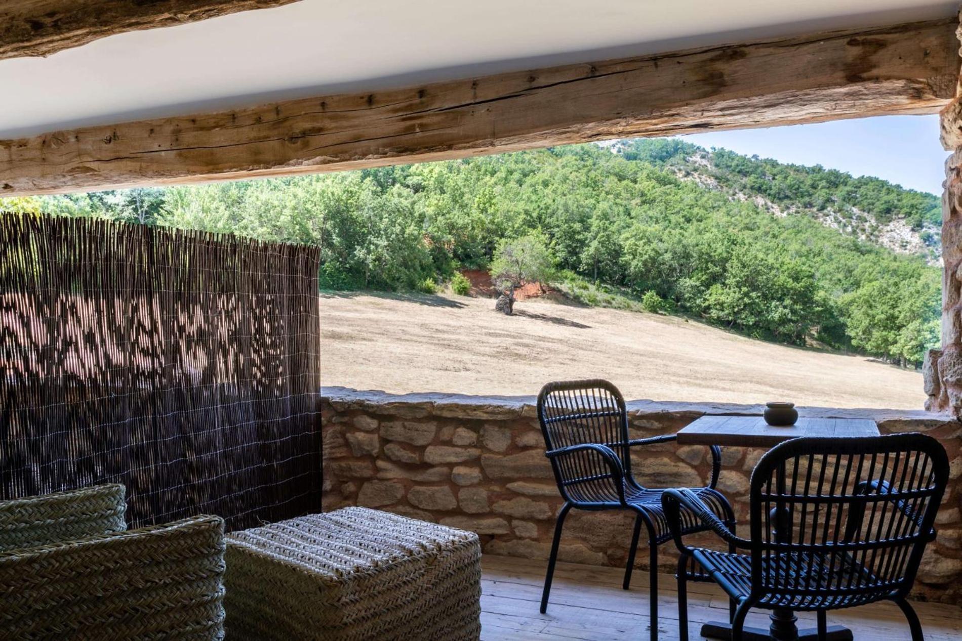 Le Domaine Du Castellas Sivergues 外观 照片